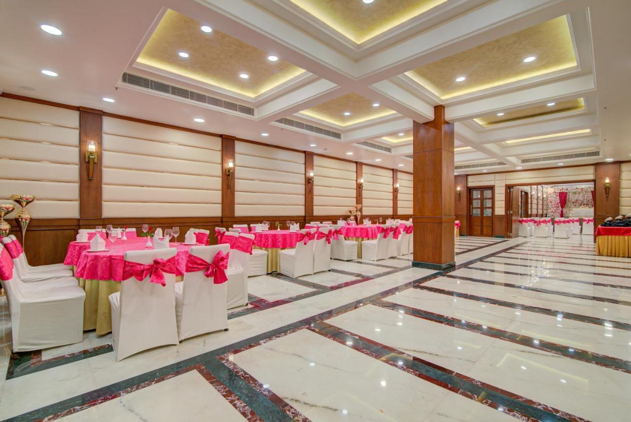 Hotel Home In By Amrik Sukhdev Sonipat Bagian luar foto